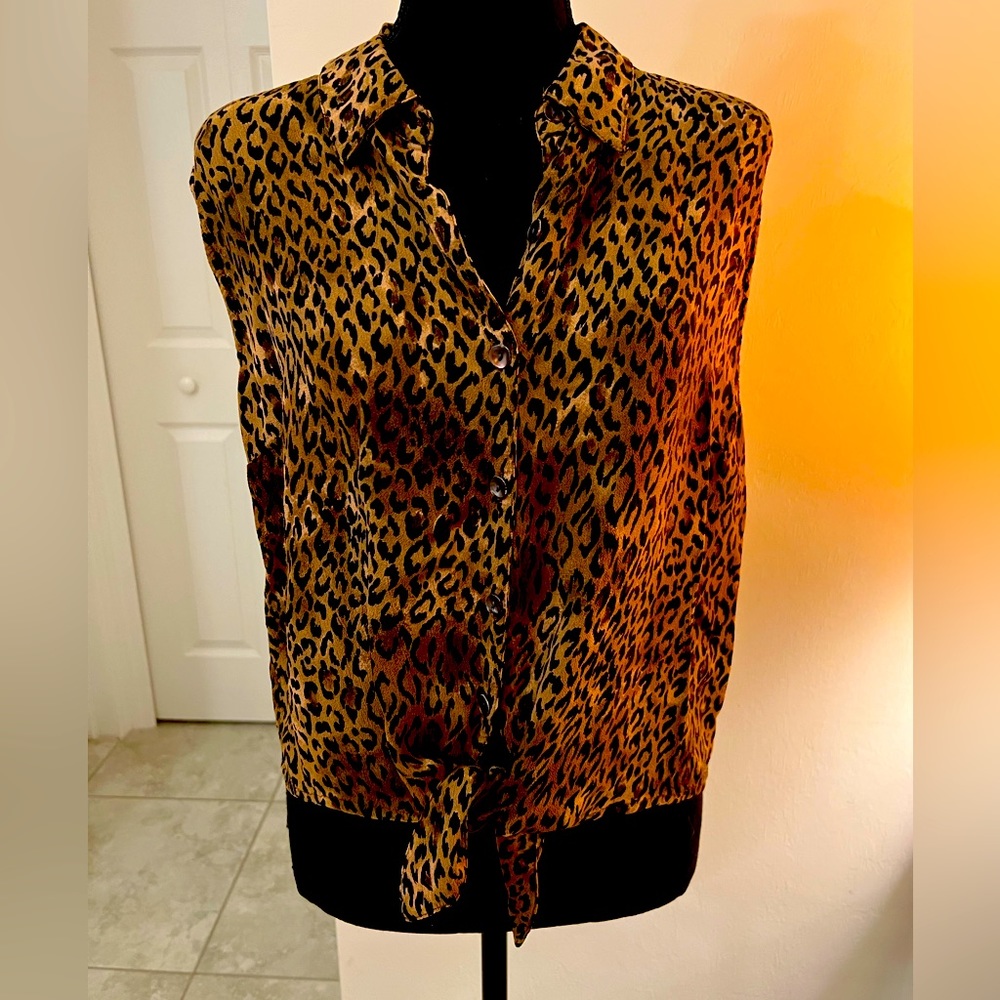 Chico’s leopard top